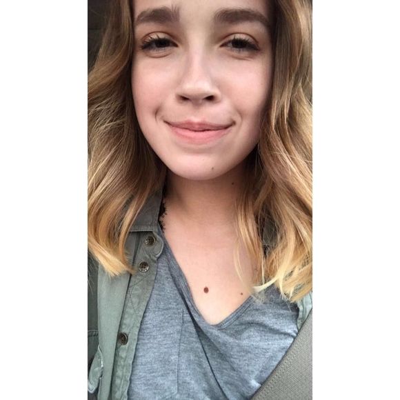 Meet your Posher, Cecelia - Picture 1 of 1